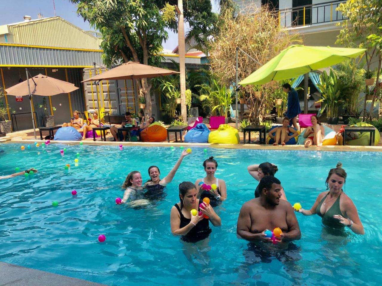 White Rabbit Hostel 暹粒 外观 照片